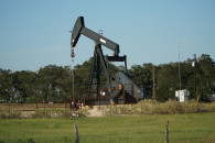 Ціни на нафту Brent впали нижче $70 впер…