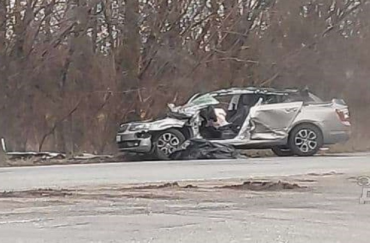 Відірвало руку водієві і зірвало дах авт…