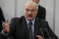 Лукашенко заявив про спроби України пере…