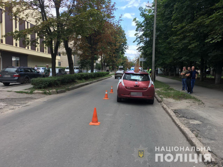 В Харькове водитель Nissan сбил пожилую…