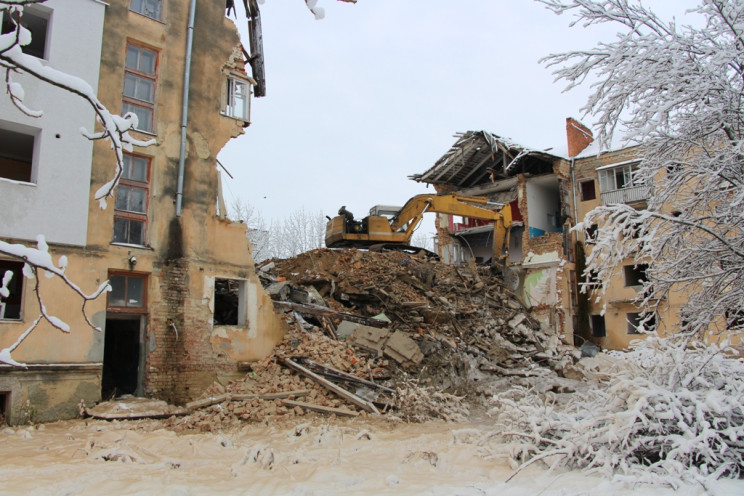 У Дрогобичі почали демонтаж будинку, під…