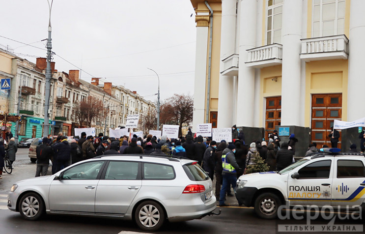 Московські попи вивели вірян на мітинг п…