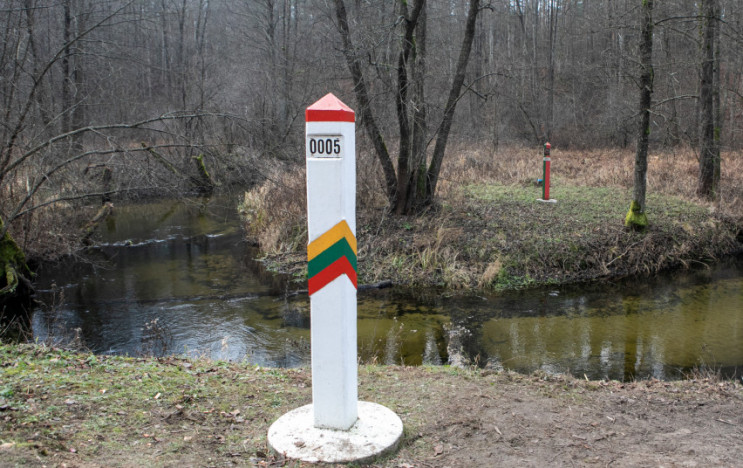 Литва продлевает режим ЧС на границе с Б…