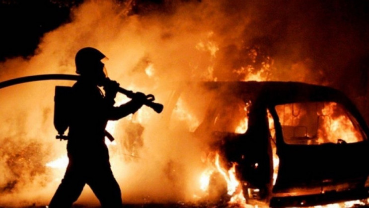 В Ужгороді вночі спалили автомобілі, які…