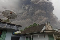 Вулкан в Індонезії вбив уже 13 людей, де…