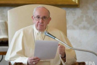 Папа Римський у Греції вибачився за поми…