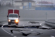У Криму обвалюються дороги, на які окупа…