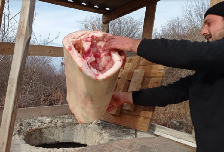 На Кам'янецькому базарі виявили м'ясо з…