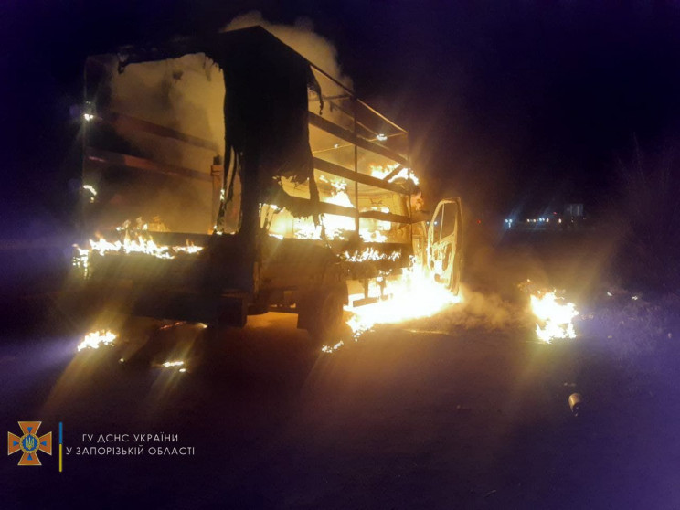 В Запорожском районе горел грузовик…