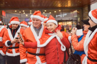 В Харьков прибежали Санта Клаусы: В горо…