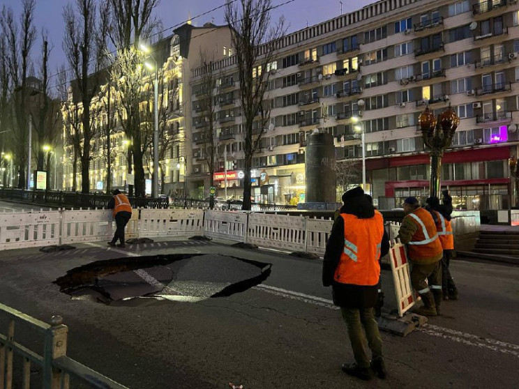 У Києві повністю перекрили бульвар Шевче…