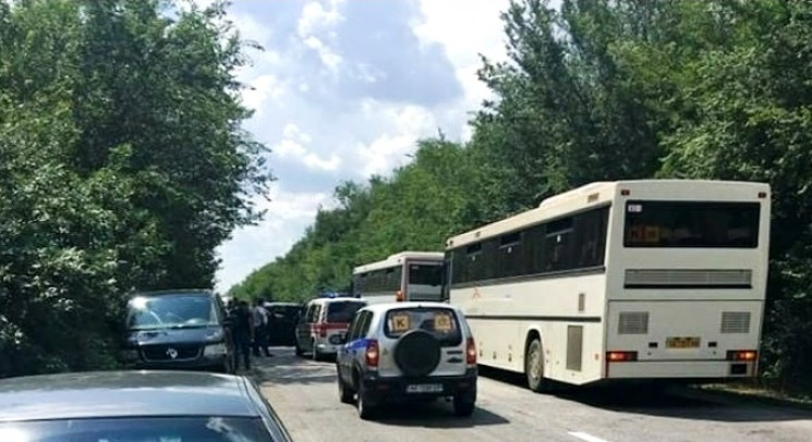 Кортеж Зеленського потрапив у ДТП: "Підр…