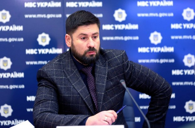 Кабмин уволил одиозного Гогилашвили, ска…