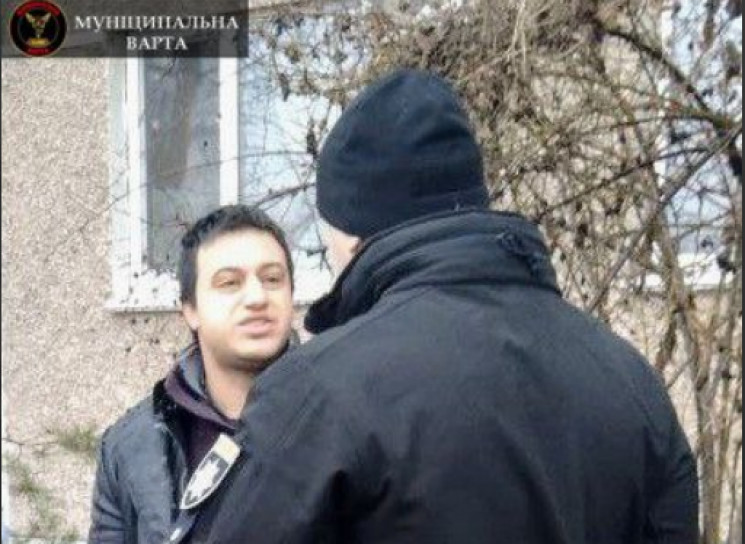 У Києві на Троєщині затримали іноземця-е…