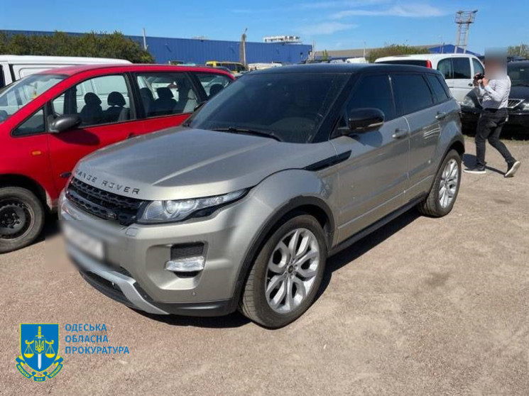 Продал элитный угнанный автомобиль: В Од…