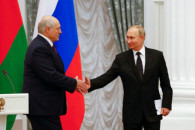 Лукашенко просит у Путина $3,5 млрд кред…