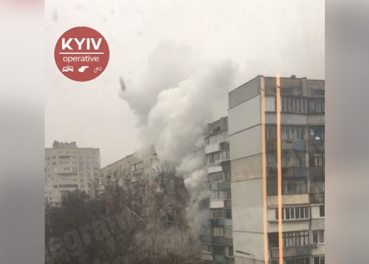 В Киеве на Соломенке горела квартира в м…