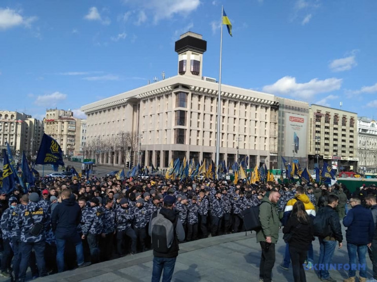 На Майдане Независимости протестуют прот…