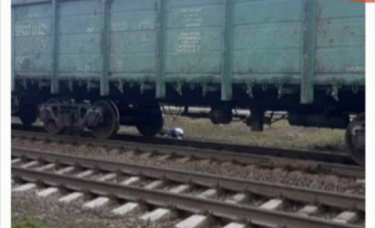 На Київщині жінка загинула під колесами…