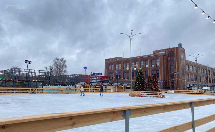 В Киеве на "Лесной" появился безлимитный…