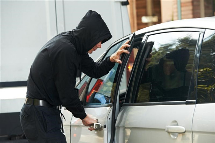 Город угонов: Более половины краж авто в…