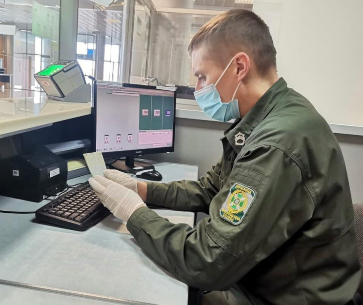 В аэропорту Харькова задержан иностранец…