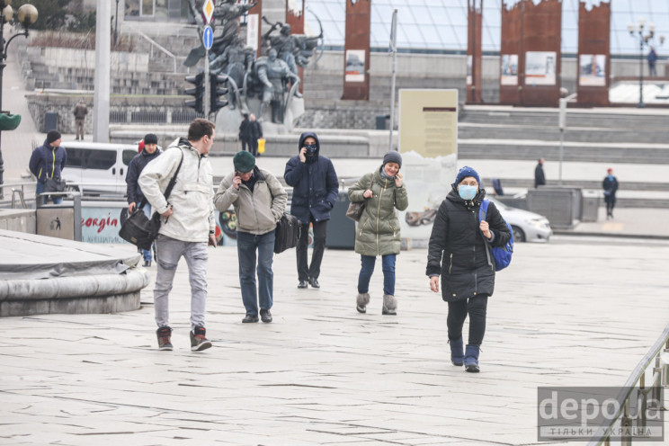 Коронавірус потроху відступає: Хворих в…