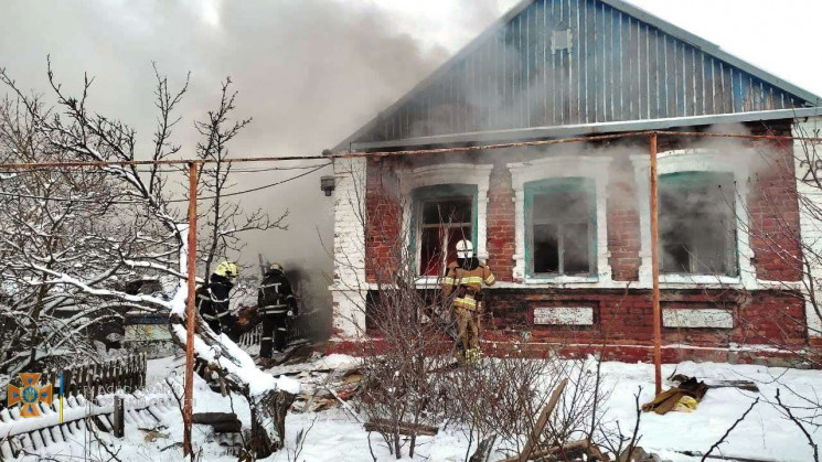 В Запорожской области в пожаре погиб 75-…