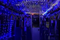 В Ужгороді їздить “Різдвяний автобус”…