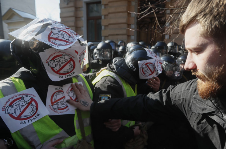 Ультиматум Білецького: Чому "Нацдружини"…