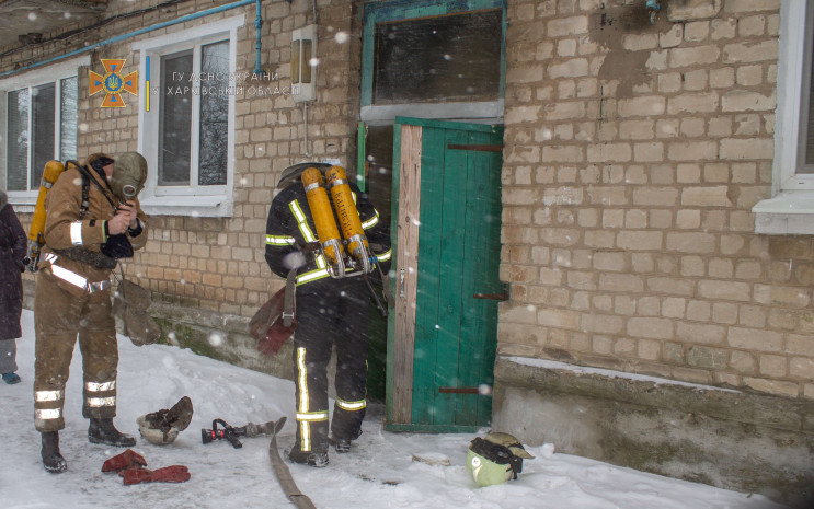 На Харківщині спалахнув будинок: "Швидка…
