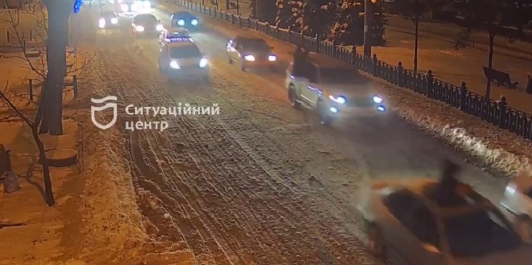У Дніпрі під вікнами Філатова влаштували…