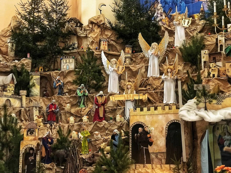 Різдвяне диво: У  Тернополі встановлюють…