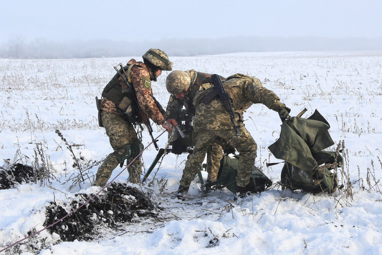 Війна на Донбасі: Російські бойовики важ…