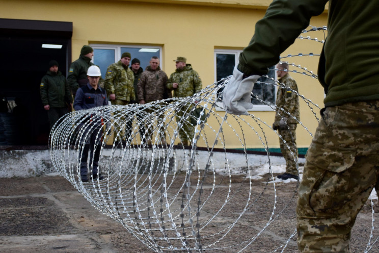 Украинские пограничники изготовили перву…