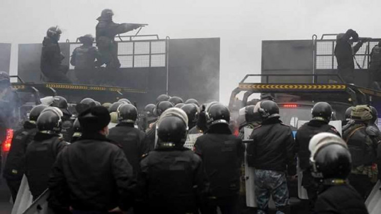 Демонстрантів в Алмати розстрілювали рос…