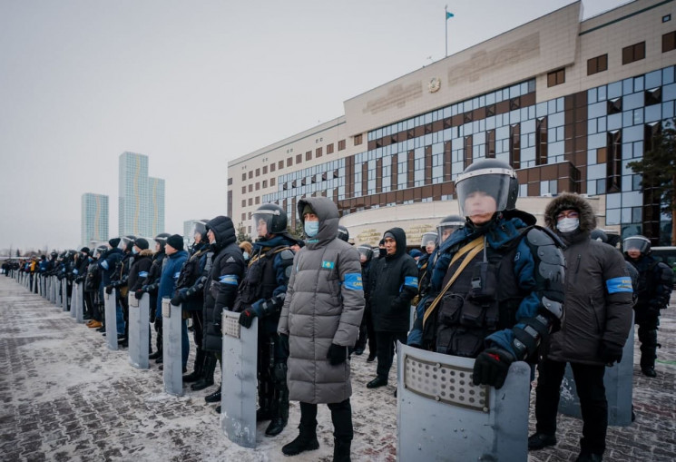 Протести в Казахстані: Затримали понад 5…