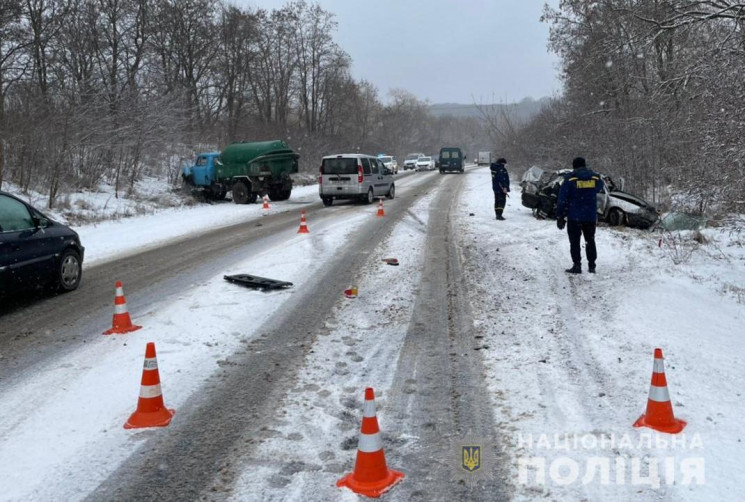 В Винницкой области столкнулись легковуш…