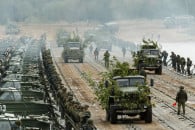 Росія почала військові навчання біля кор…