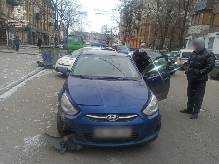 В Днепре пьяный водитель пытался скрытьс…