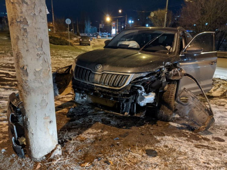 У Києві Skoda з вагітною жінкою за кермо…