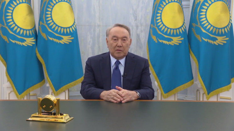 Назарбаев опроверг слухи о конфликте с Т…
