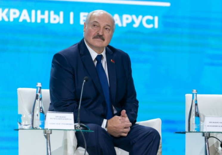 Лукашенко придумал, что "Украина первой…