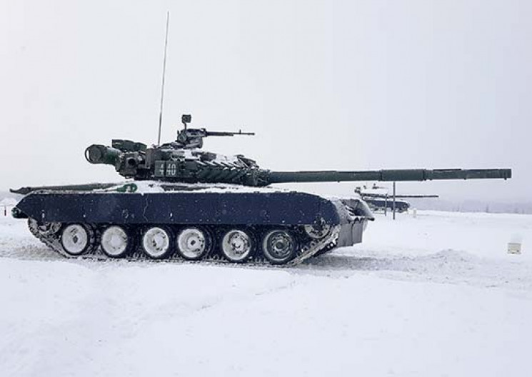 Путін перевіряє війська на Курилах та Са…