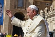 Папа Римський помолився за мир в Україні…