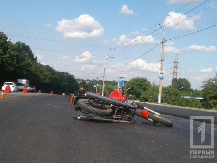 В Кривом Роге ремонтник дороги попал под…