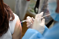 COVID-вакцинація на Прикарпатті: За добу…