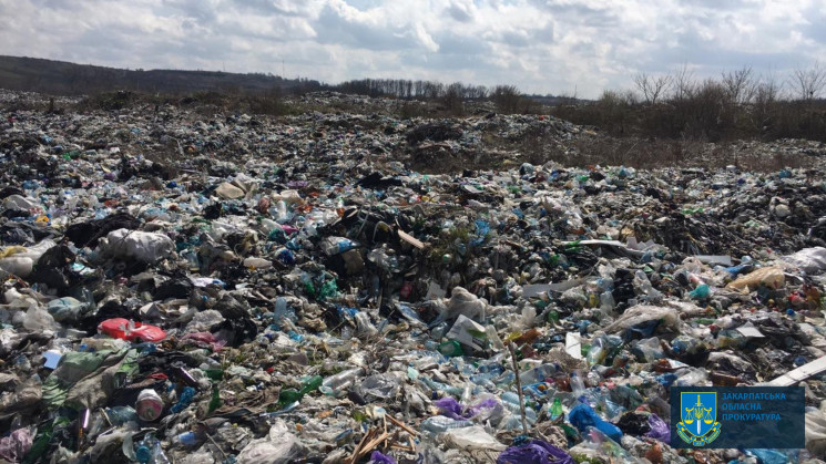 На Берегівщині сміттярі завдали державі…