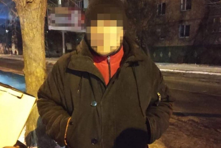 На Київщині чоловік погрожував дитині пі…
