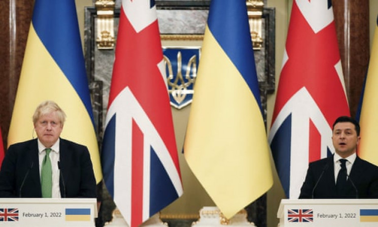Джонсон і Україна на перших шпальтах: Ог…